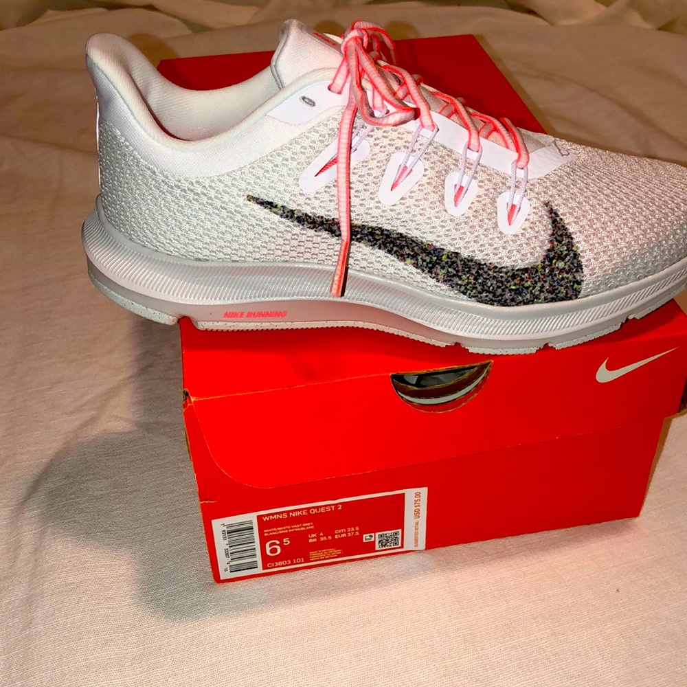 Nike Quest 2